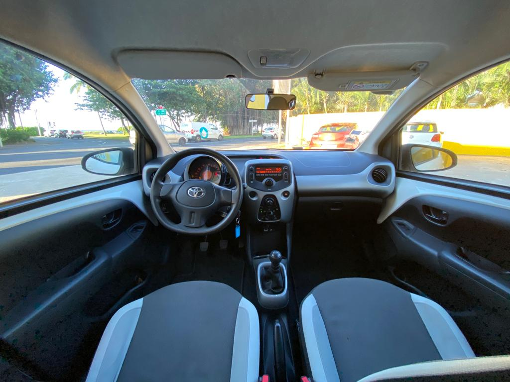 TOYOTA Aygo 5 Portes 70 CH - photo 3