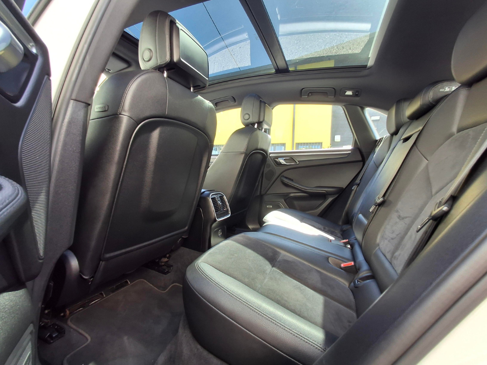 PORSCHE MACAN ESSENCE 2.0 – 245 CH - photo 2