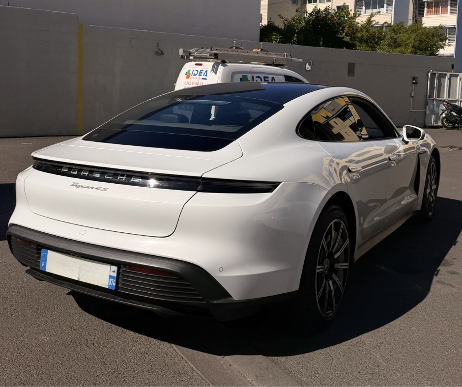 PORSCHE TAYCAN 4S - photo 1