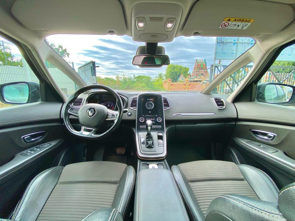 RENAULT GRAND SCENIC IV 1.7 dCi 150 CV BVA 7 places - photo 3